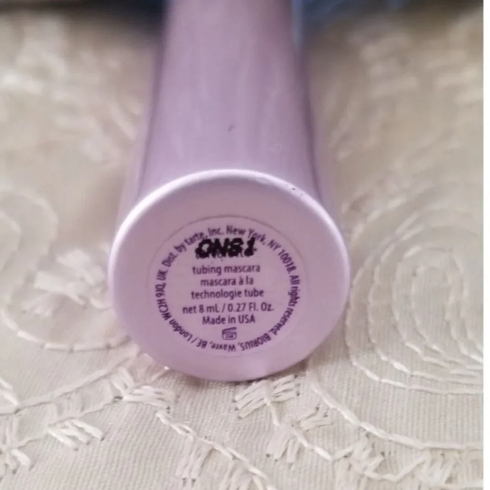 Tartelette™ Tubing Mascara is a vegan, 24-hour flake-free.
